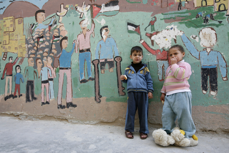 رسوم المخيّم ثنائية الأبعاد